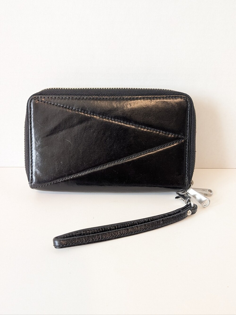 Hobo Tyler Wristlet Wallet in Black